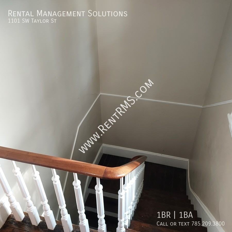 1101 Sw Taylor St - Photo 3 of 18