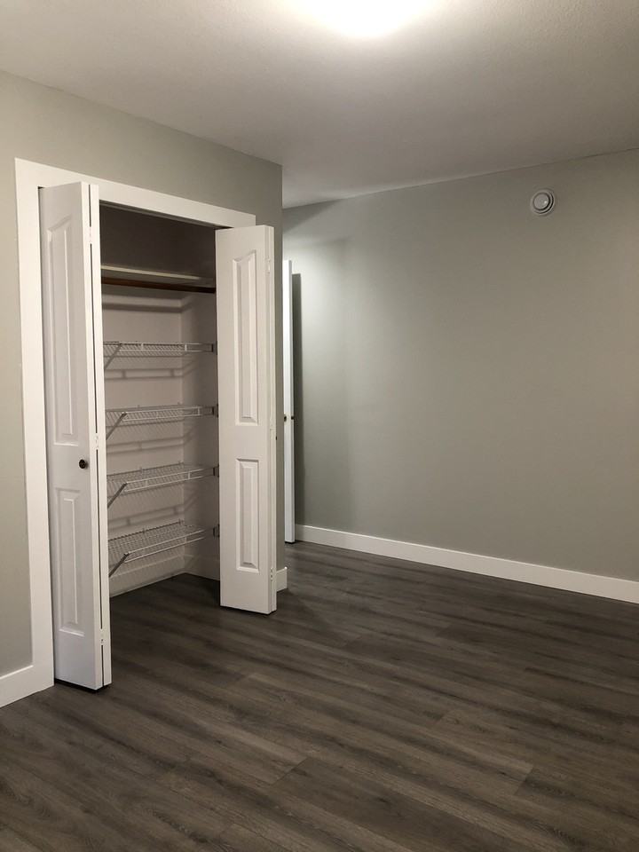 7210 Frances St. - Photo 4 of 7