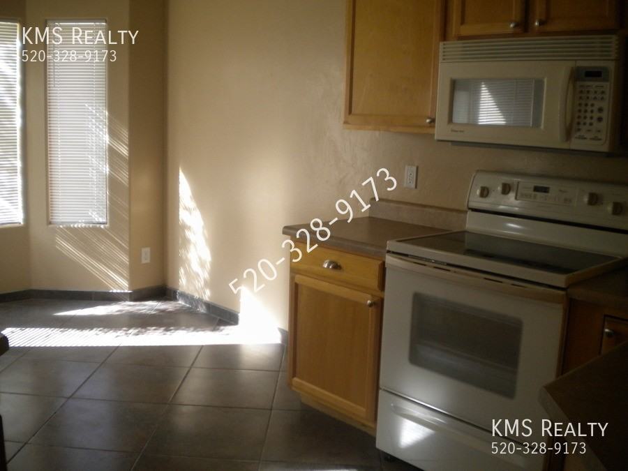 2515 S Timberline Ave - Photo 6 of 38