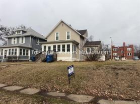 621 Oak Park Ave - Photo 1 of 1