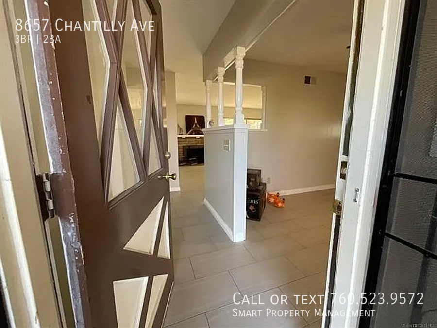 8657 Chantilly Ave - Photo 6 of 24