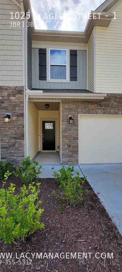 1025 Flagler St #1 - Photo 3 of 26