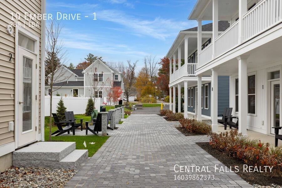 4 10 Ember Drive #1 - Photo 6 of 24