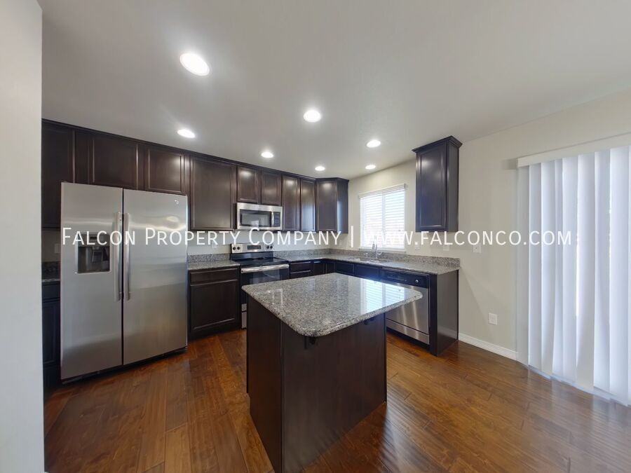 12004 Eagle Crest Ct - Photo 7 of 25