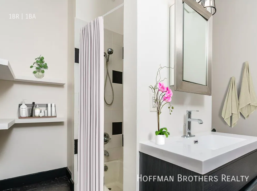 622 S Main St #403 - Photo 7 of 9