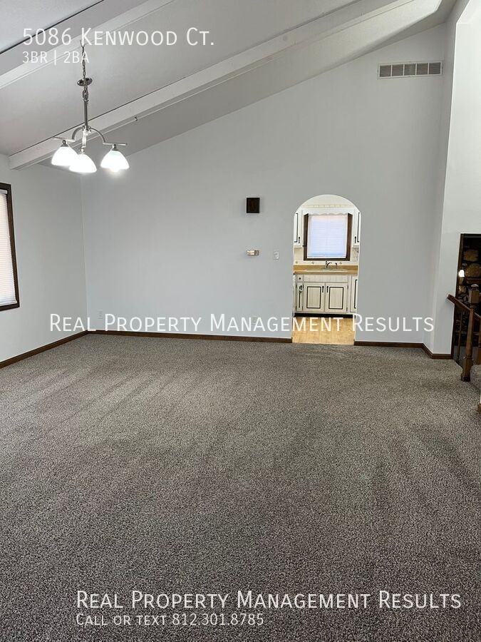 5086 Kenwood Ct - Photo 2 of 21