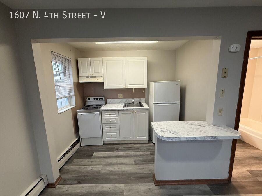 1607 N 4th St #V - Photo 6 of 8