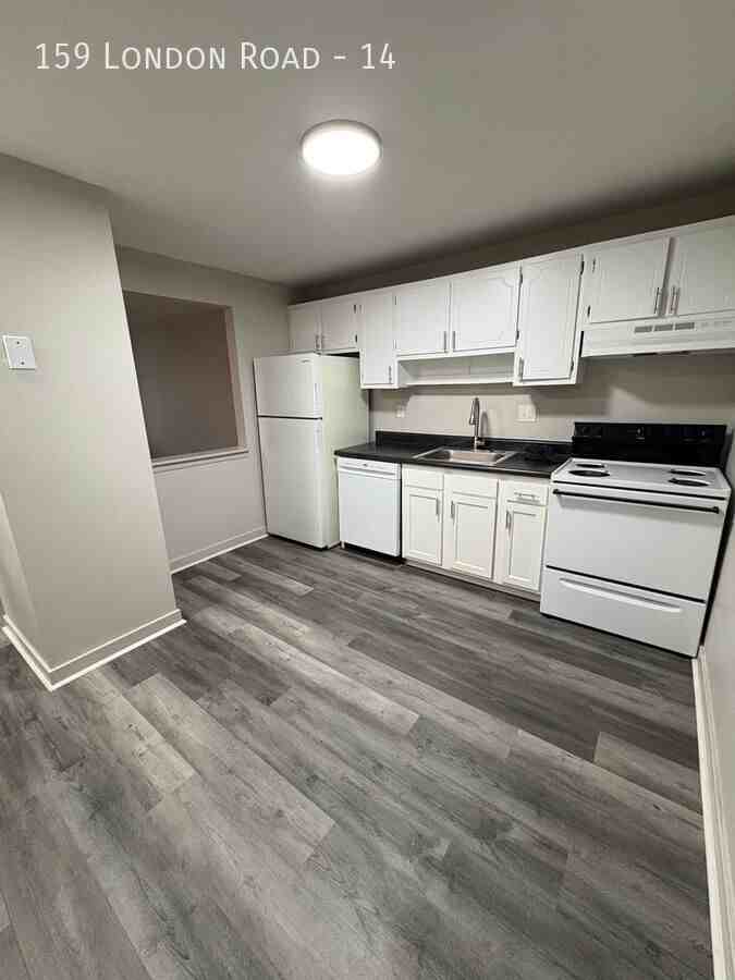 159 London Rd #14 - Photo 3 of 30