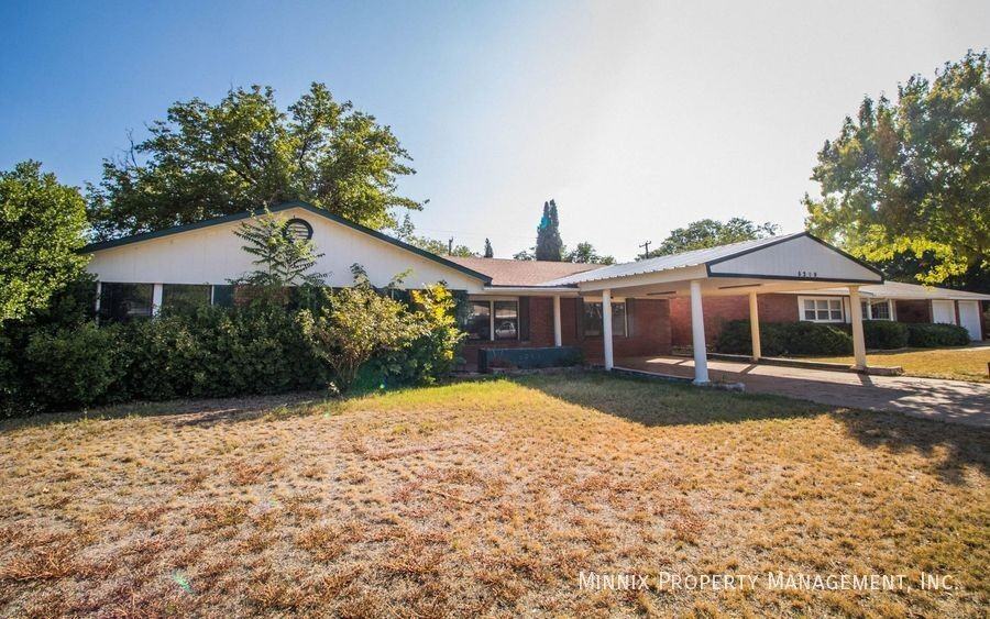 5209 15th St - Photo 3 of 41