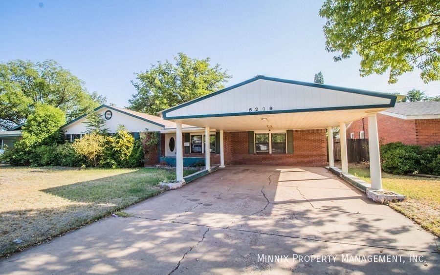 5209 15th St - Photo 4 of 41