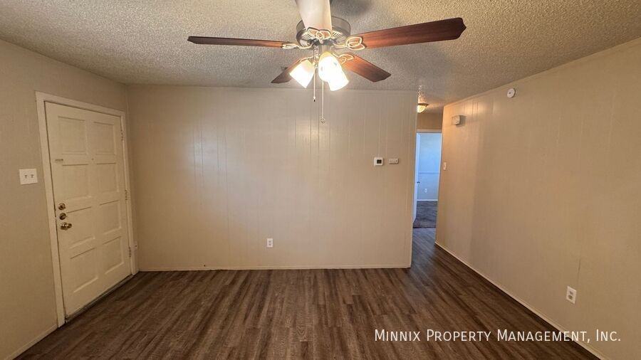 5210 38th St #A - Photo 3 of 11