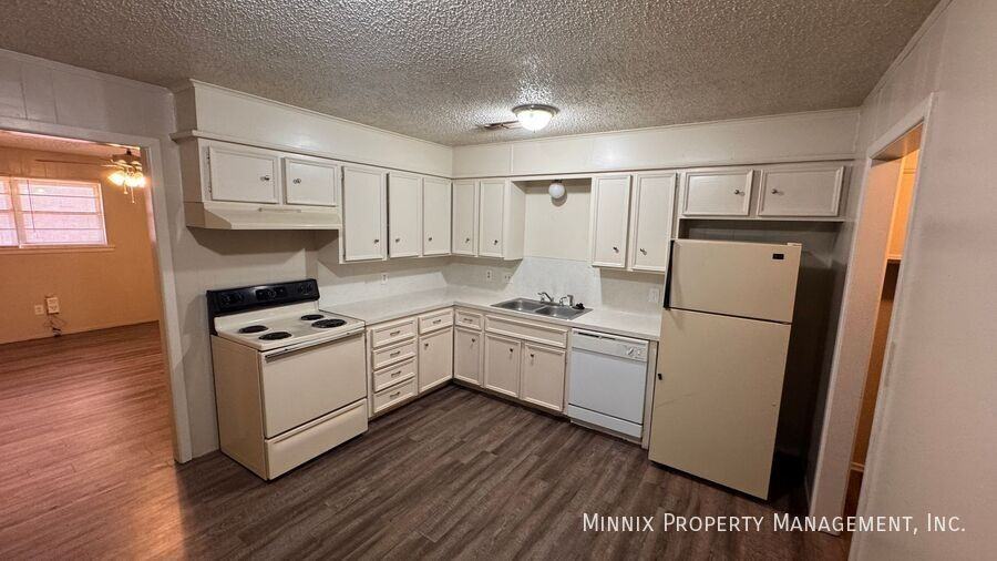 5210 38th St #A - Photo 6 of 11