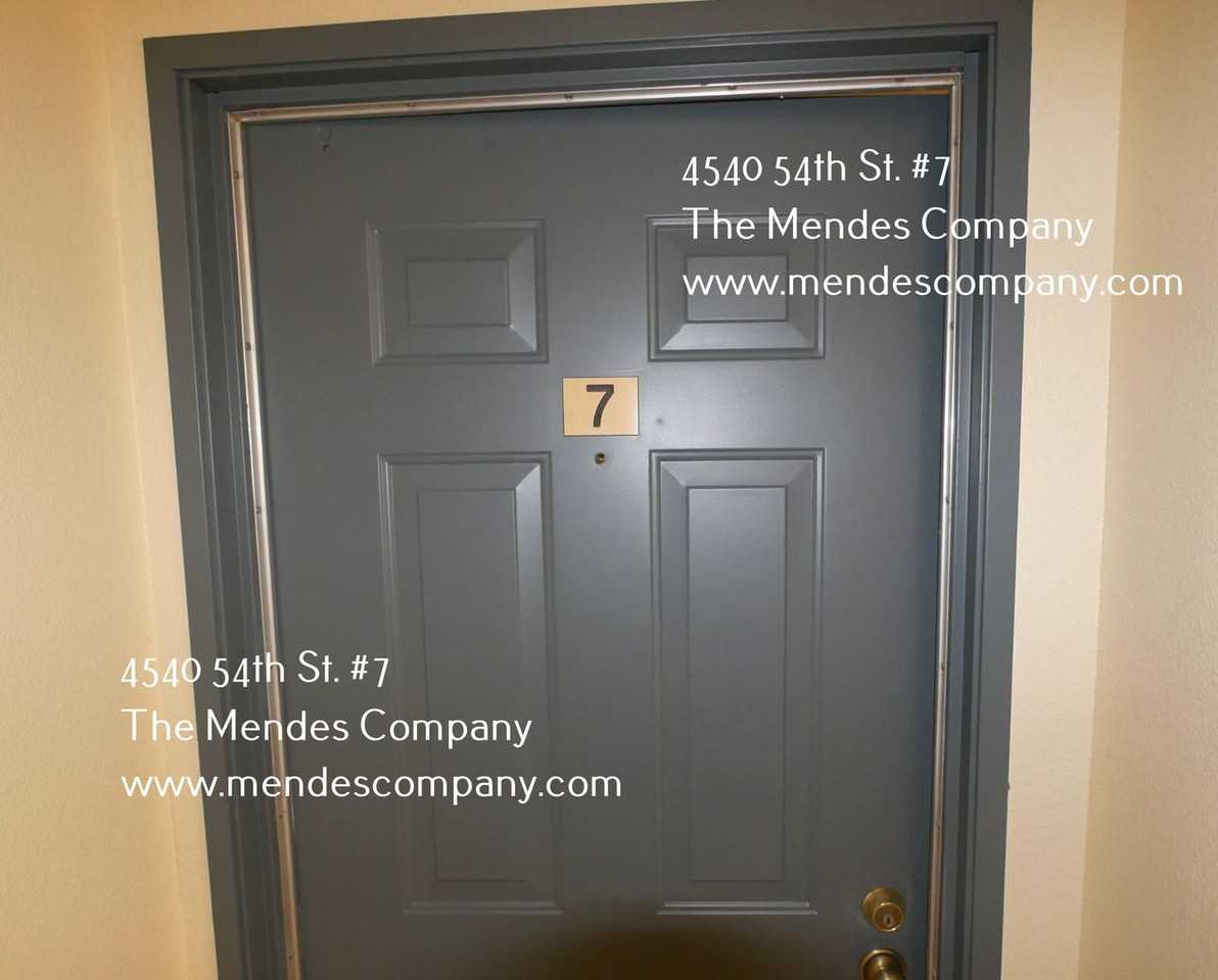 4540 54th St #7 - Photo 3 of 9