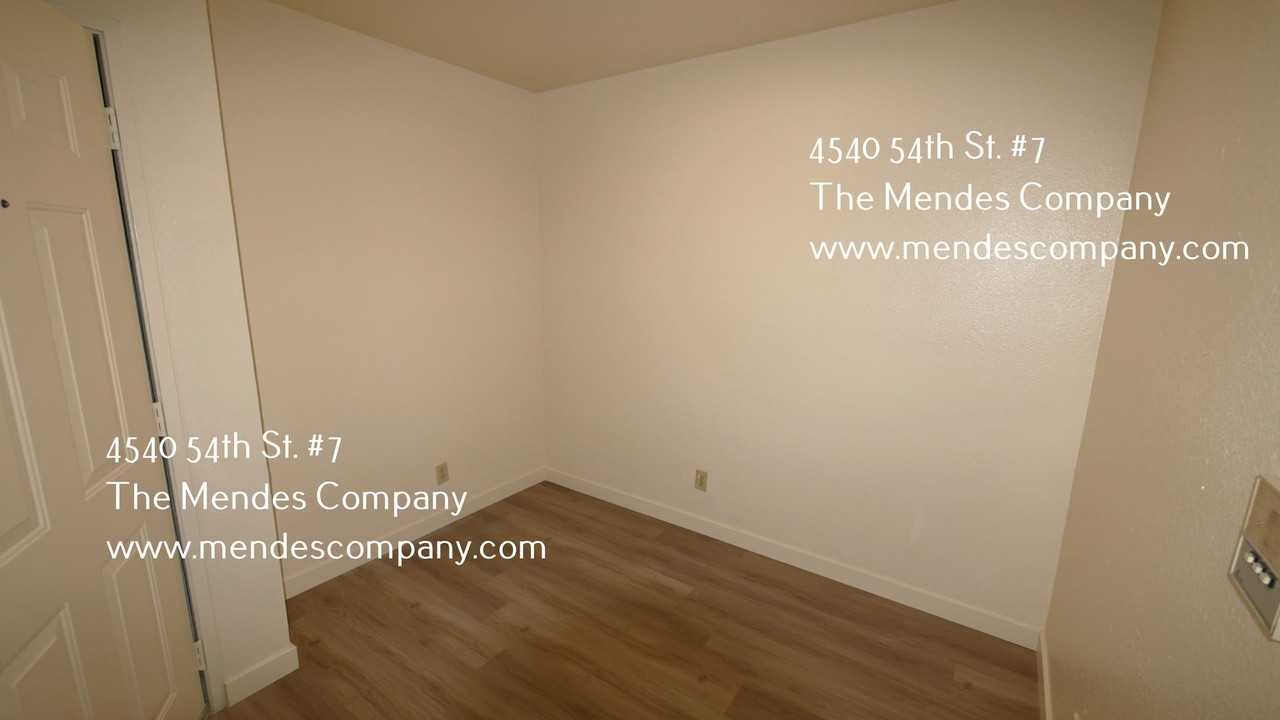 4540 54th St #7 - Photo 5 of 9