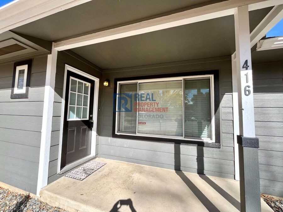 416 Pecos Dr - Photo 2 of 20