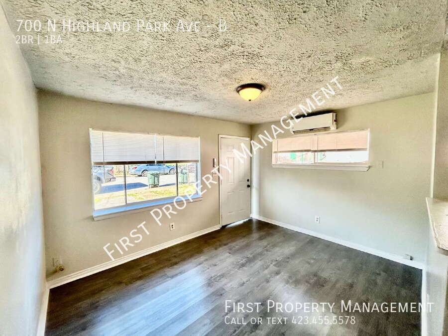 700 N Highland Park Ave #B - Photo 4 of 12