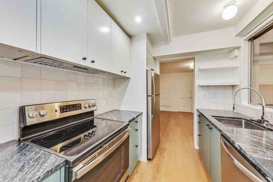 316 Moraga St #01 - Photo 3 of 29