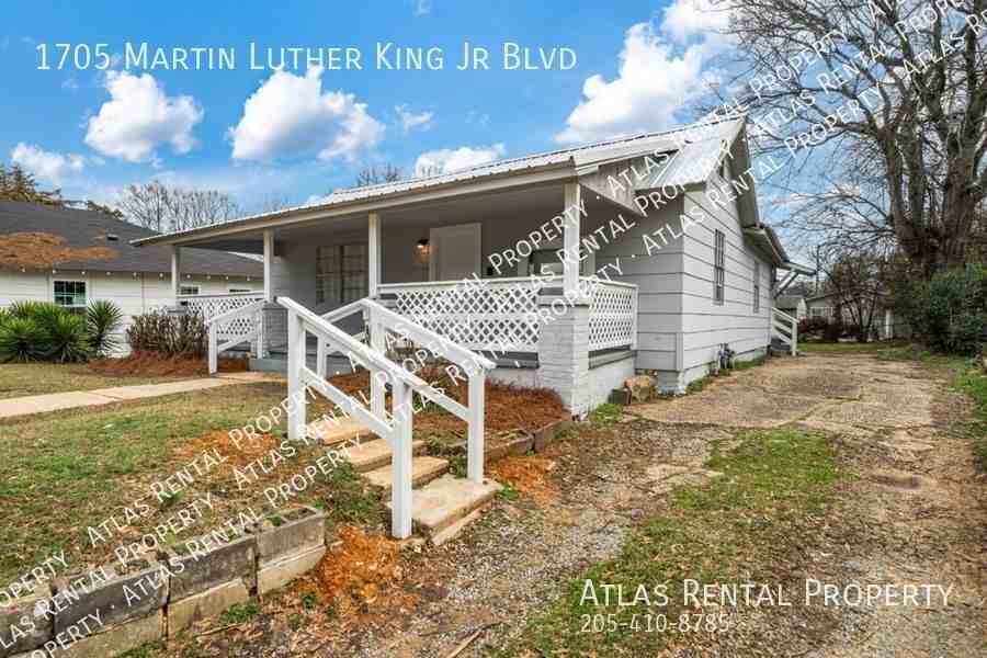 1705 Martin Luther King Jr Blvd - Photo 3 of 18