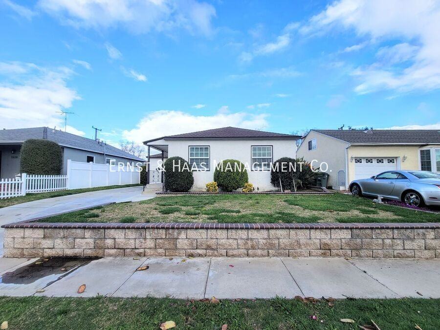 5632 Hazelbrook Ave - Photo 2 of 24