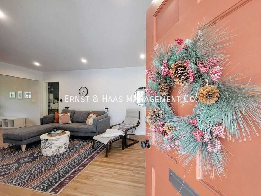 5632 Hazelbrook Ave - Photo 3 of 24