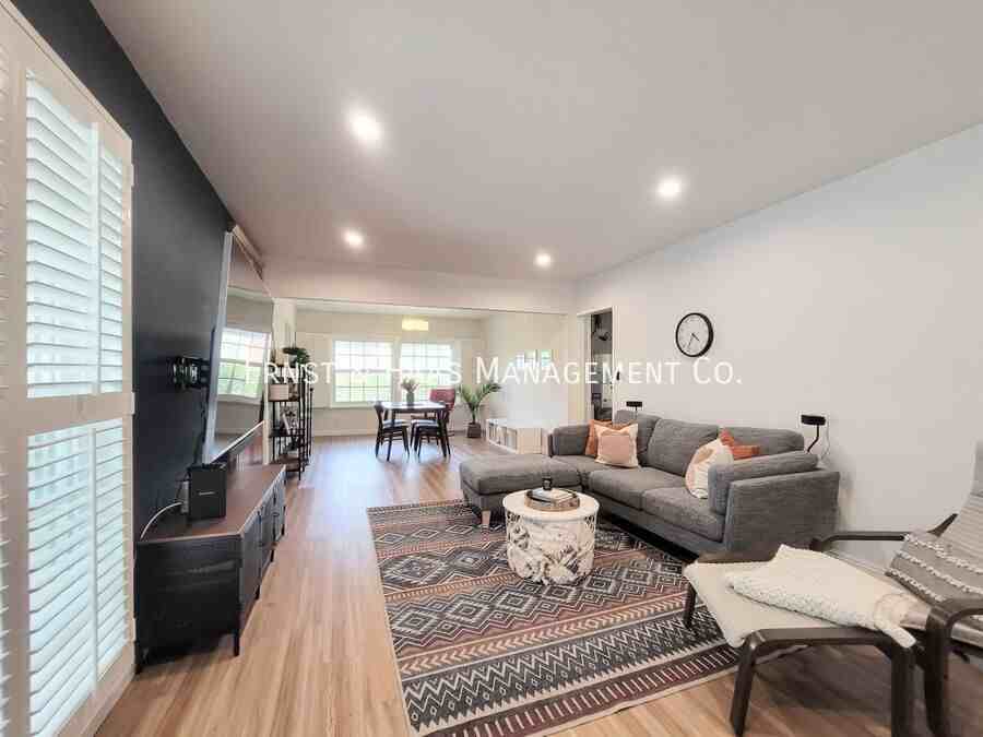 5632 Hazelbrook Ave - Photo 4 of 24