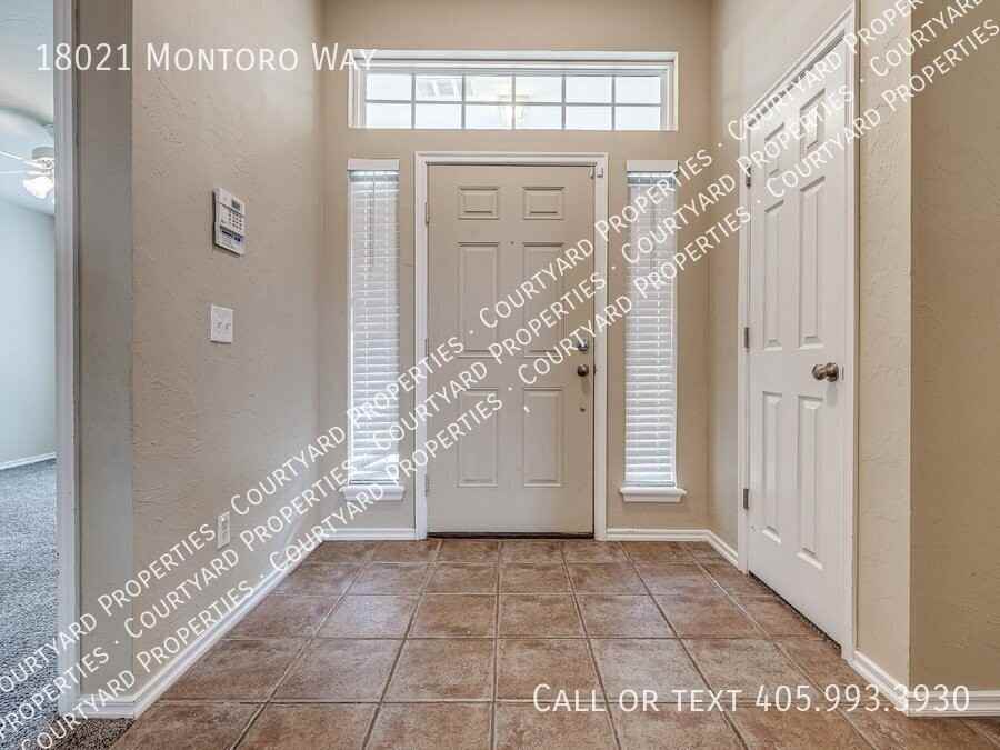 18021 Montoro Way - Photo 5 of 44