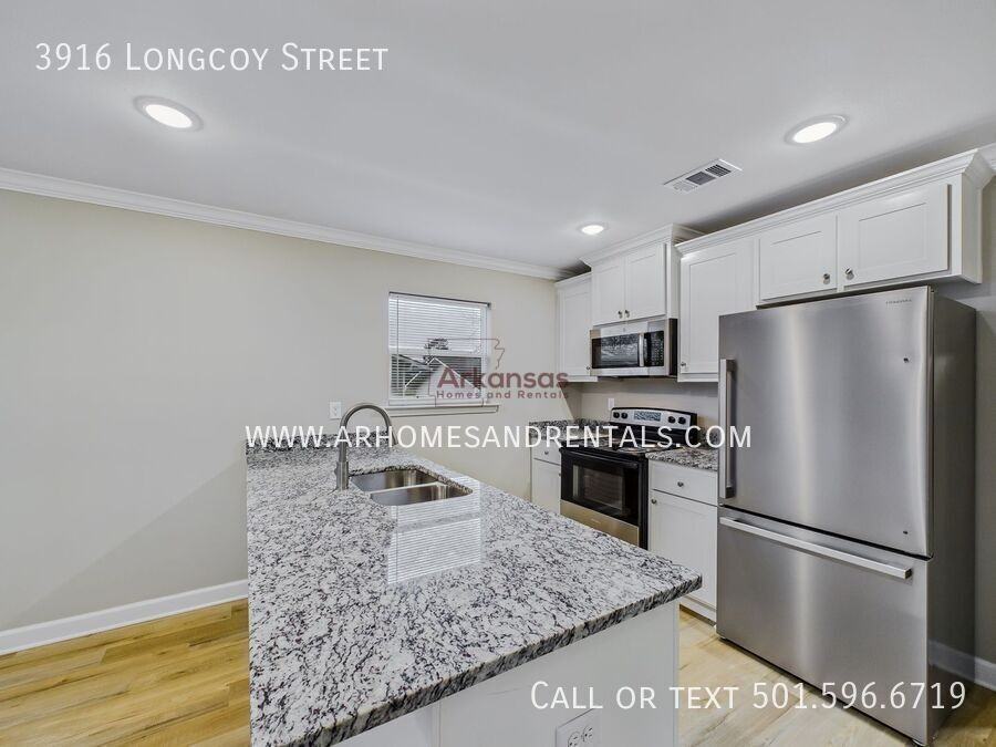 3916 Longcoy St - Photo 4 of 12