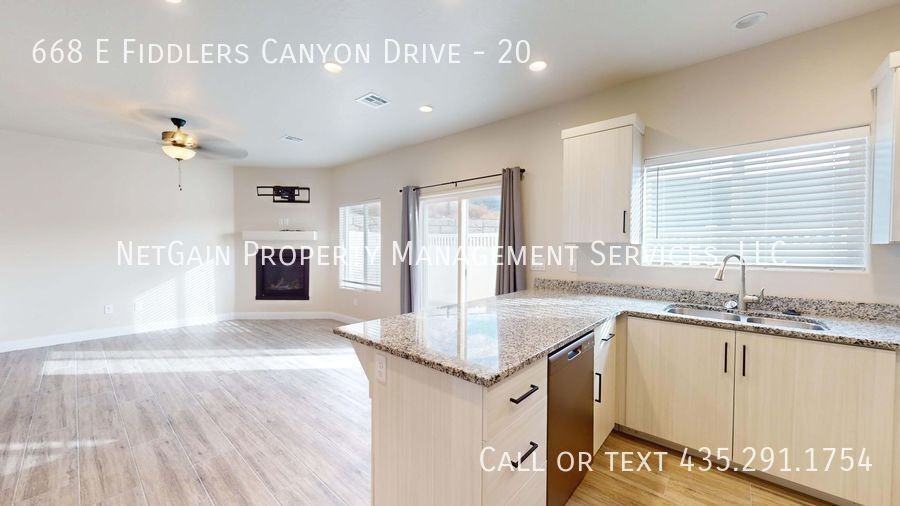 668 E Fiddlers Canyon Rd #20 - Photo 6 of 24