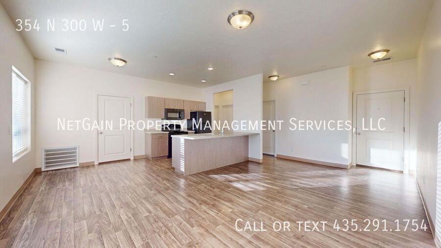 354 N 300 W #5 - Photo 2 of 10