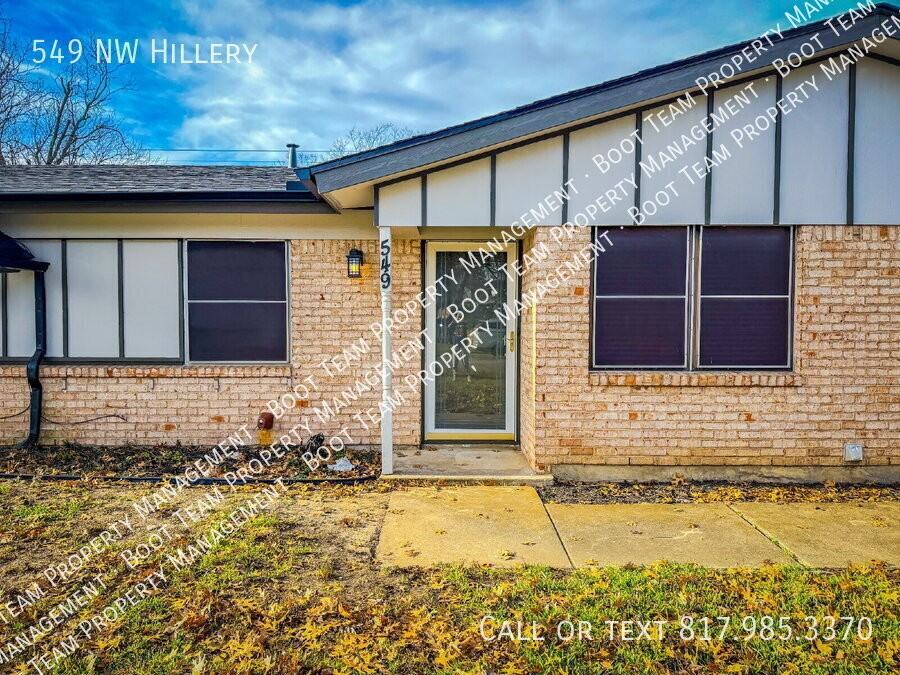 549 Nw Hillery St - Photo 2 of 23