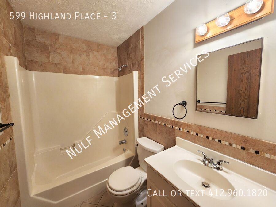 599 Highland Pl #3 - Photo 4 of 7