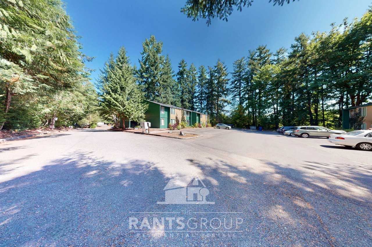 Lovely, wooded 2 - Photo 6 of 12