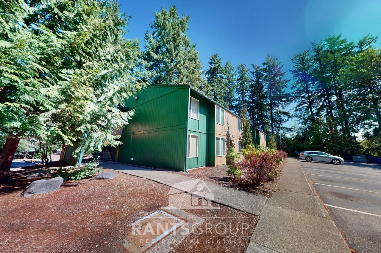 Lovely, wooded 2 - Photo 7 of 12