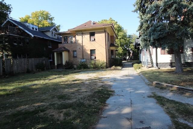 1519 E St - Photo 2 of 26