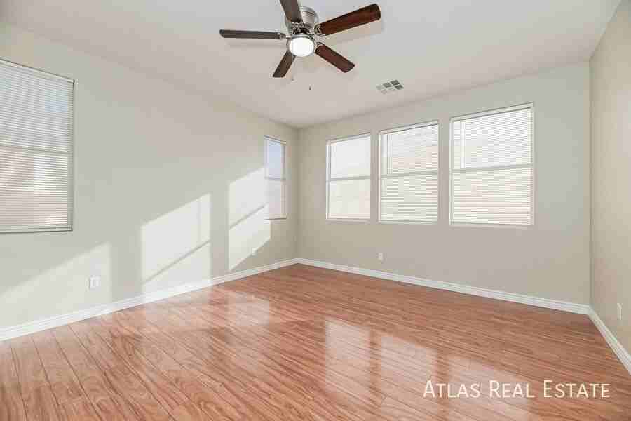 4009 Bella Palermo Way - Photo 7 of 39