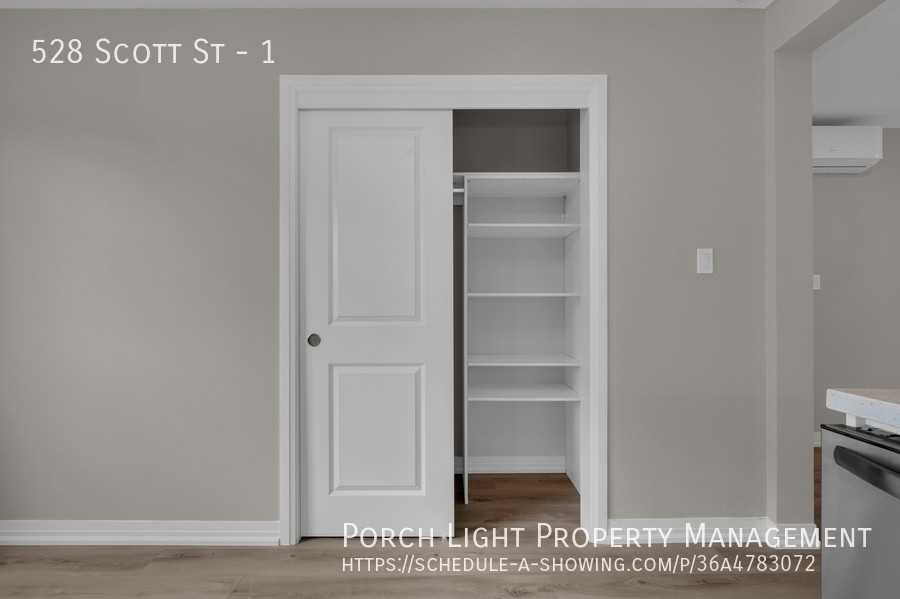 528 Scott St #1 - Photo 6 of 15