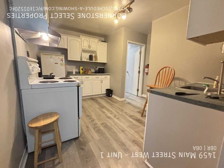 1459 Main St W #1 - Photo 4 of 7