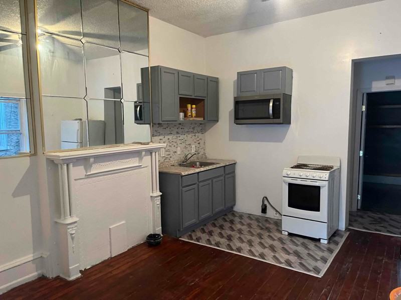 4 N 50th St #1stFL - Photo 6 of 12