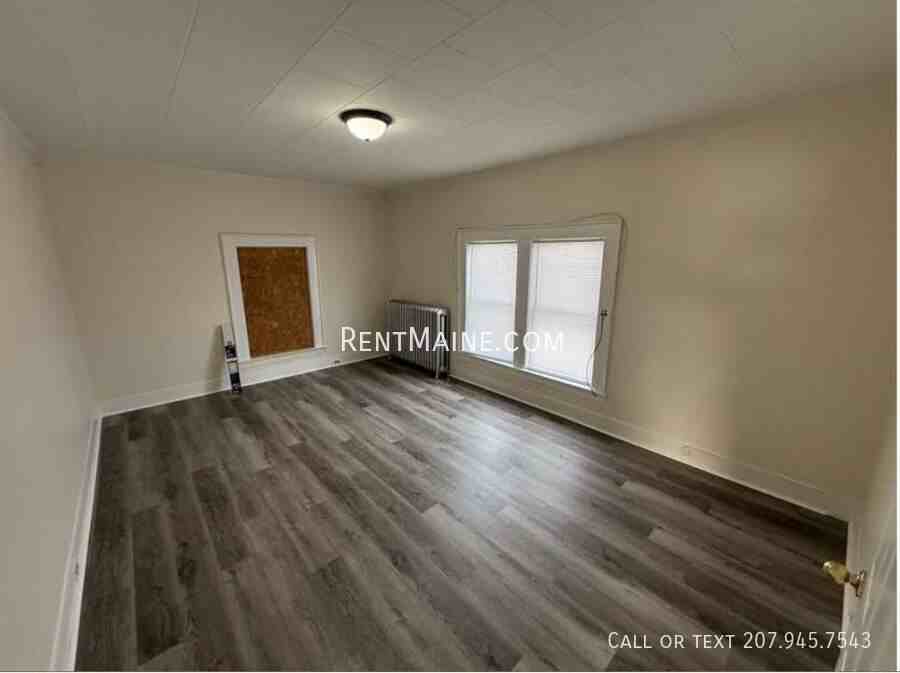 55 Union St #1 - Photo 3 of 9