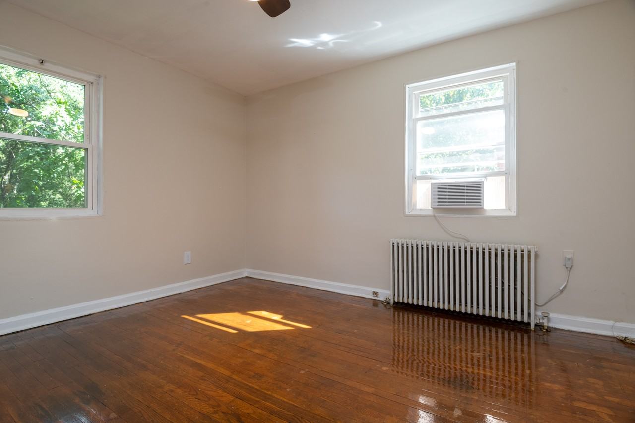 8322 Roanoke Ave #5 - Photo 3 of 9