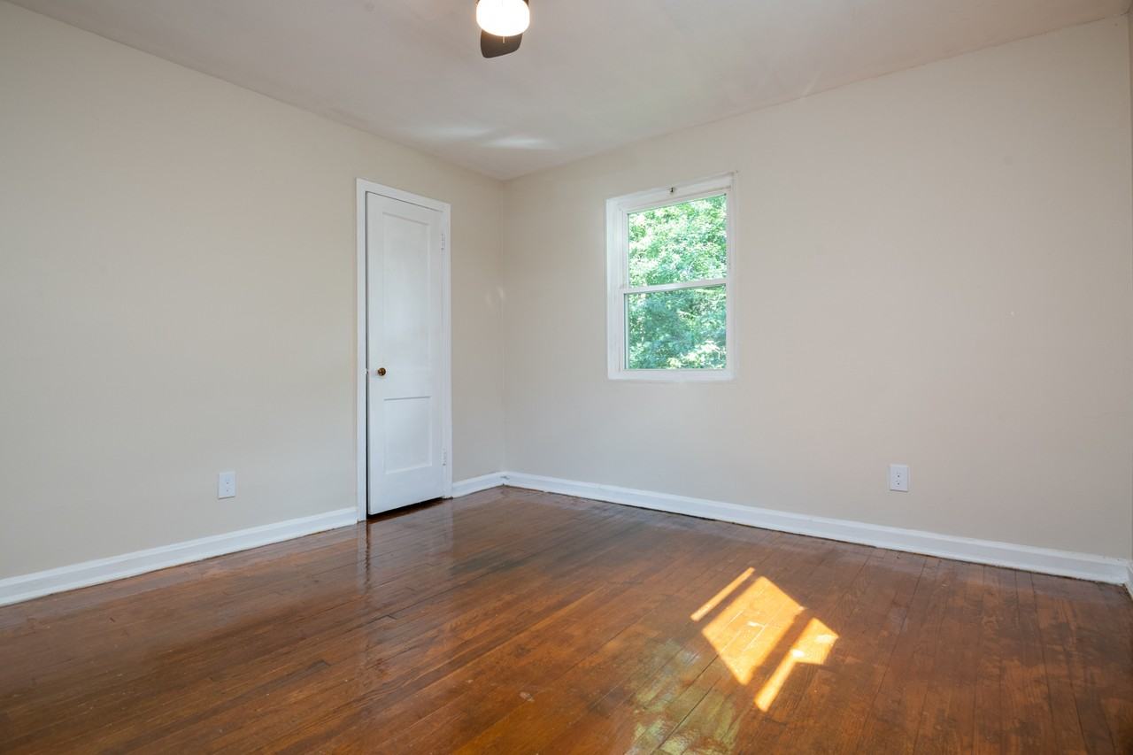 8322 Roanoke Ave #5 - Photo 4 of 9