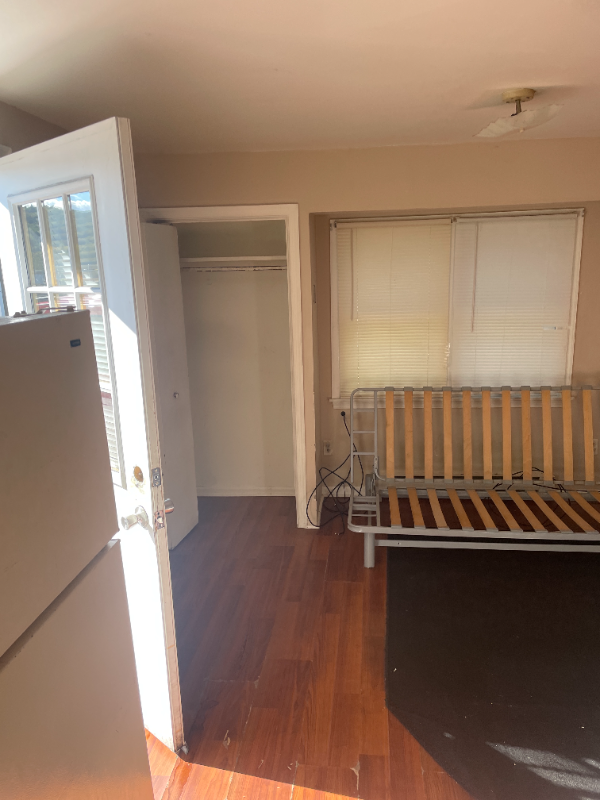 204 Main St - Photo 2 of 4