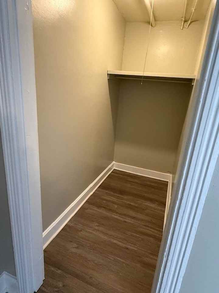 2 Noble Ave - Photo 7 of 21