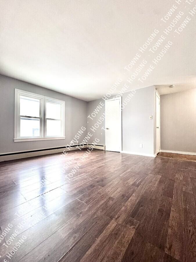 70 Harvey Ave Apt 5 #5 - Photo 3 of 17