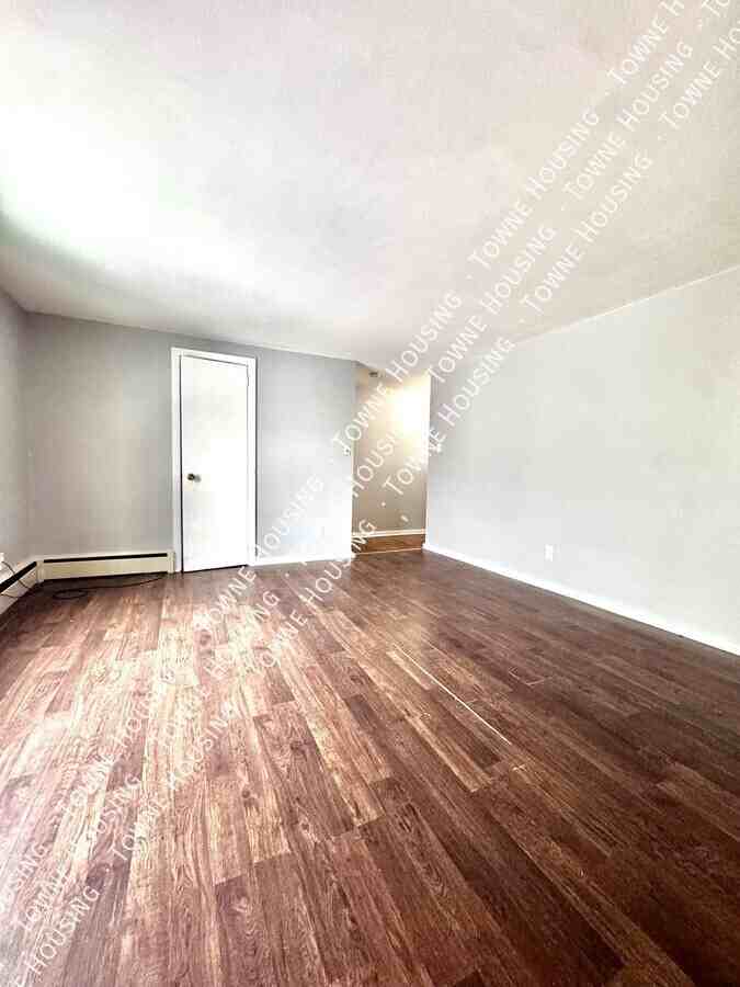 70 Harvey Ave Apt 5 #5 - Photo 4 of 17