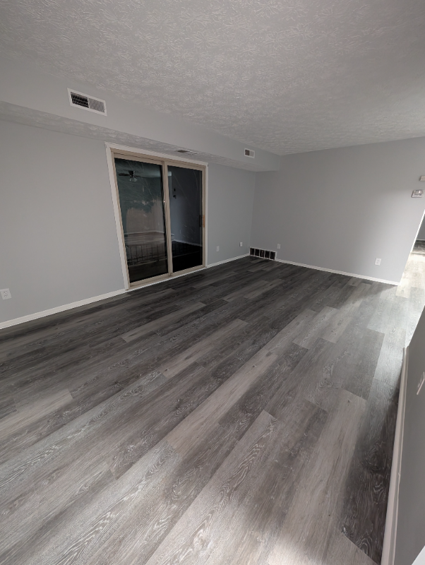 5240 Emil Ave Sw #105 - Photo 6 of 20