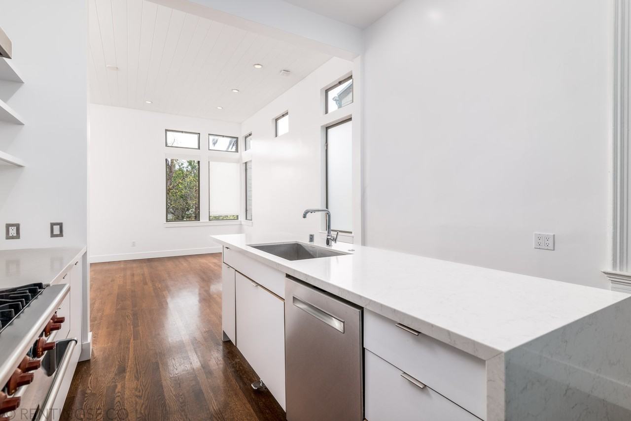 3873 17th St - Photo 4 of 32