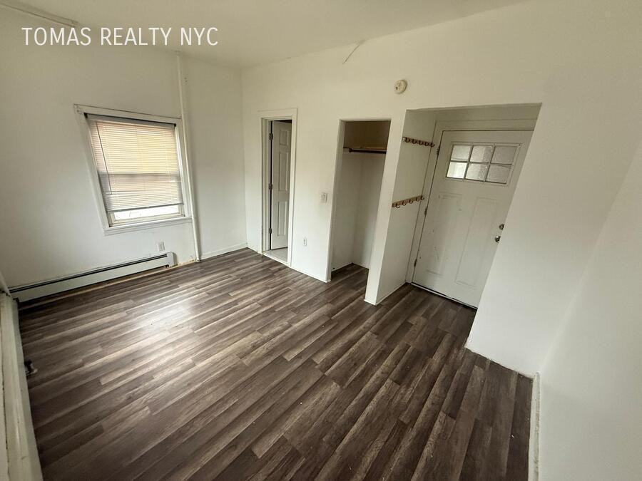 83 Maple Pl - Photo 7 of 12