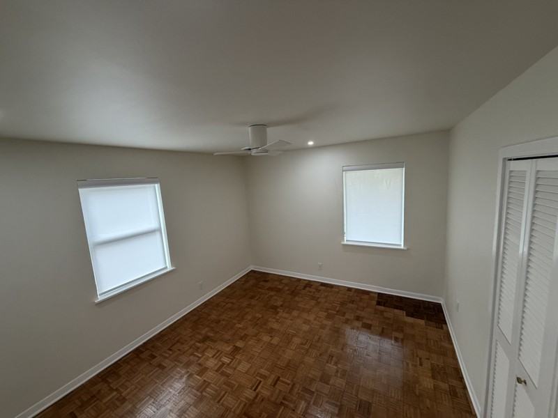 2010 Parhaven Dr - Photo 7 of 13