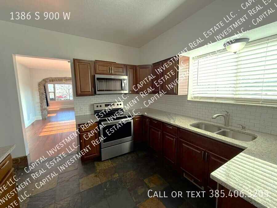 1386 S 900 W - Photo 7 of 31